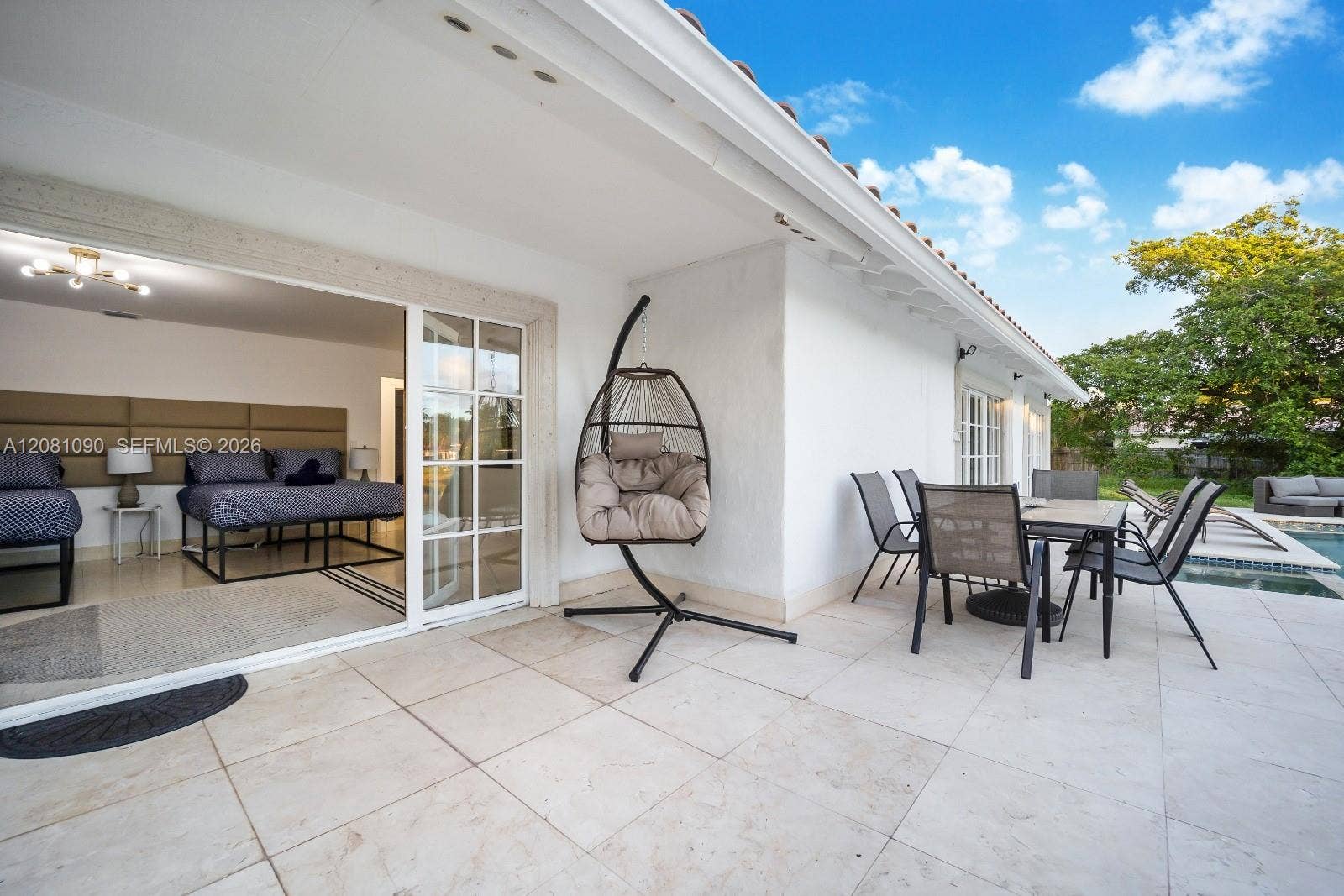 2286 NE 215th Street, Miami, FL 33180 Photo 24