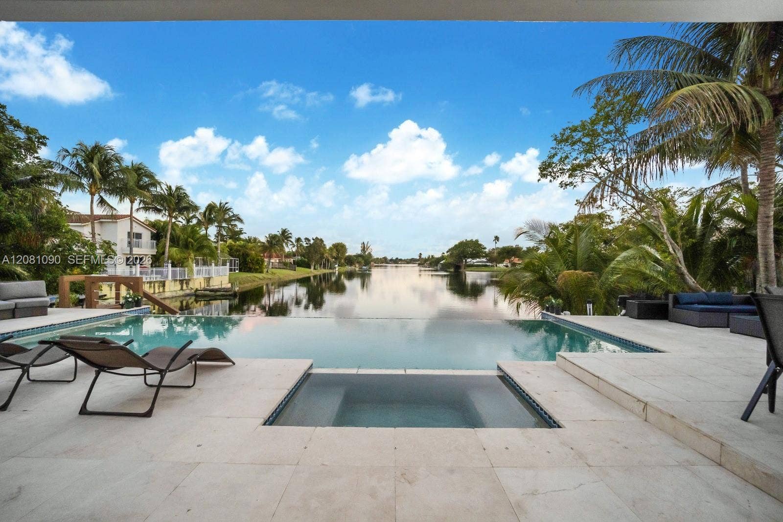 2286 NE 215th Street, Miami, FL 33180 Photo 32