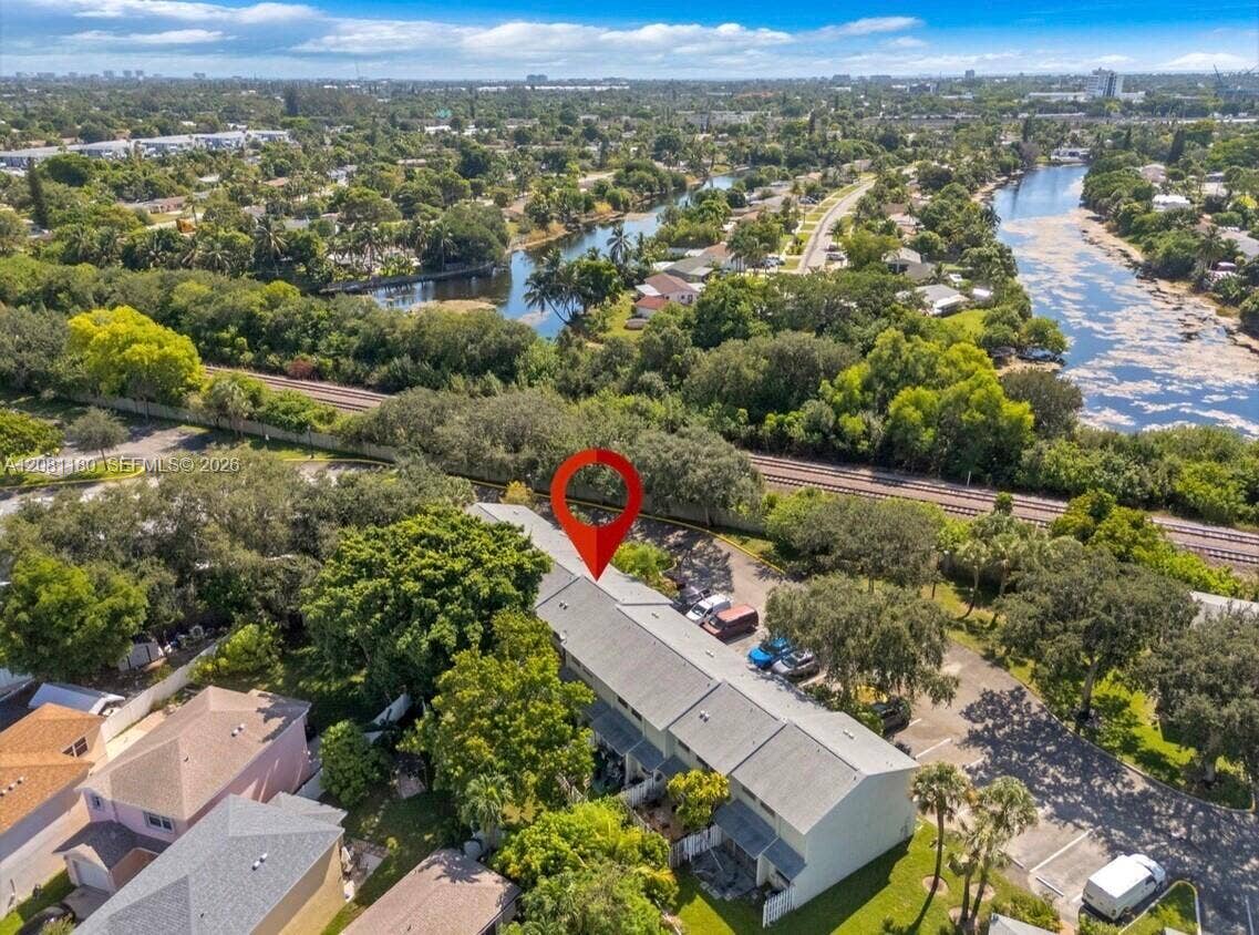789 Crystal Lake Drive, Deerfield Beach, FL 33064 Photo 25