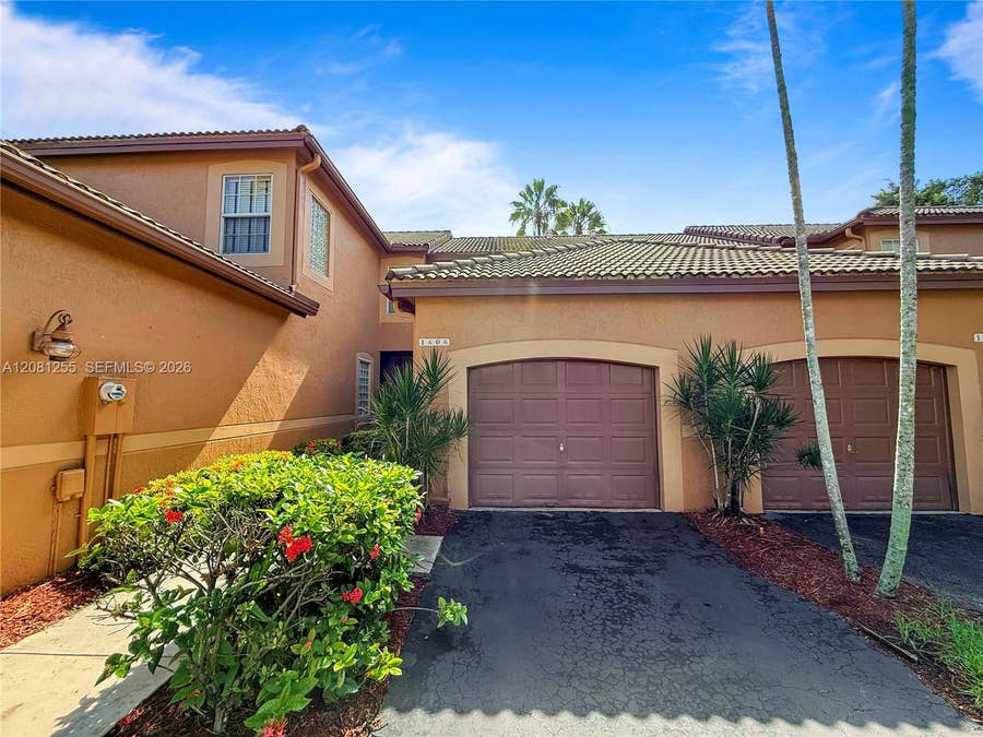 Property photo for 1606 Veracruz Lane, Weston, FL