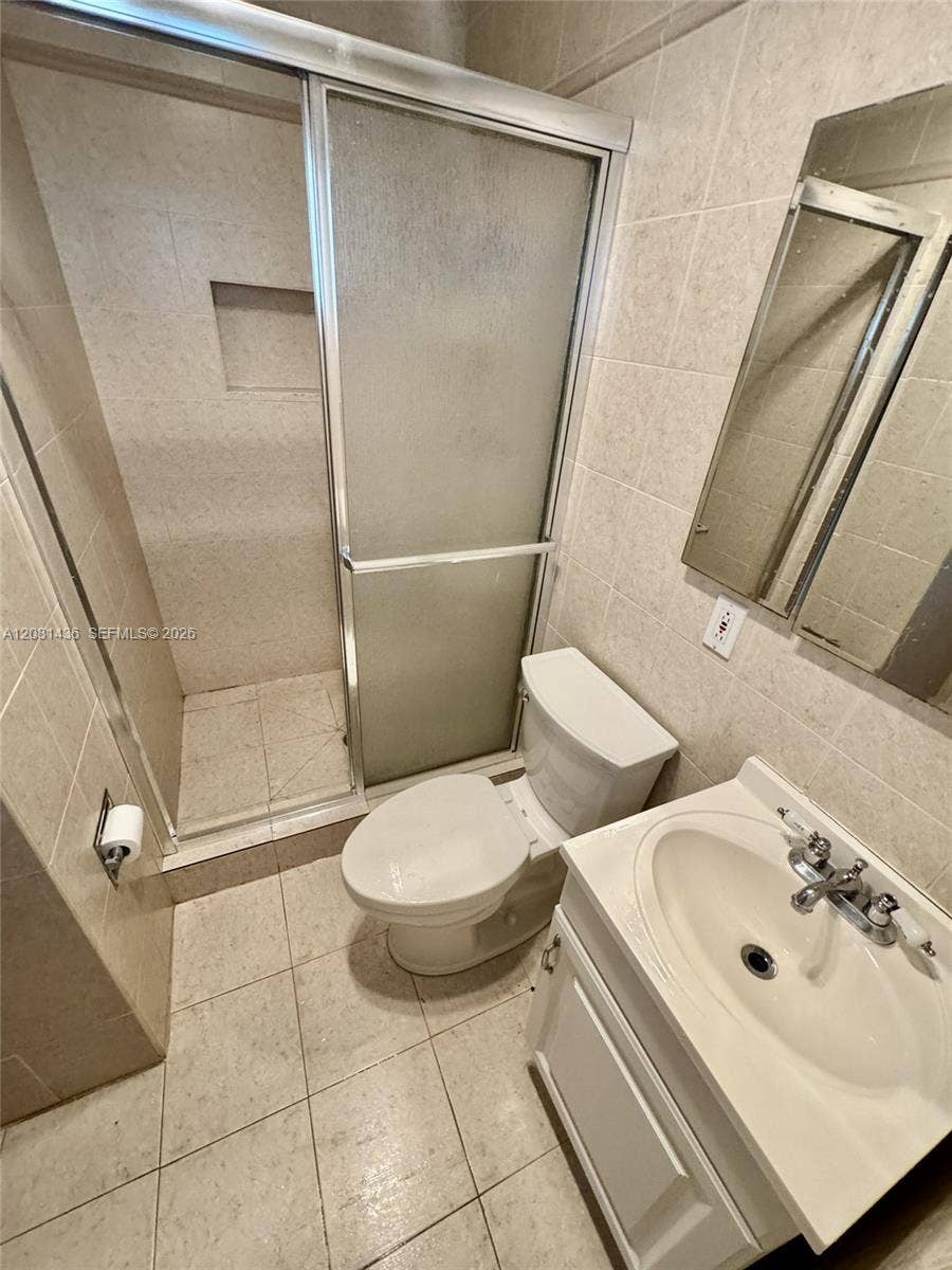 3324 NE 167th Street, North Miami Beach, FL 33160 Photo 34