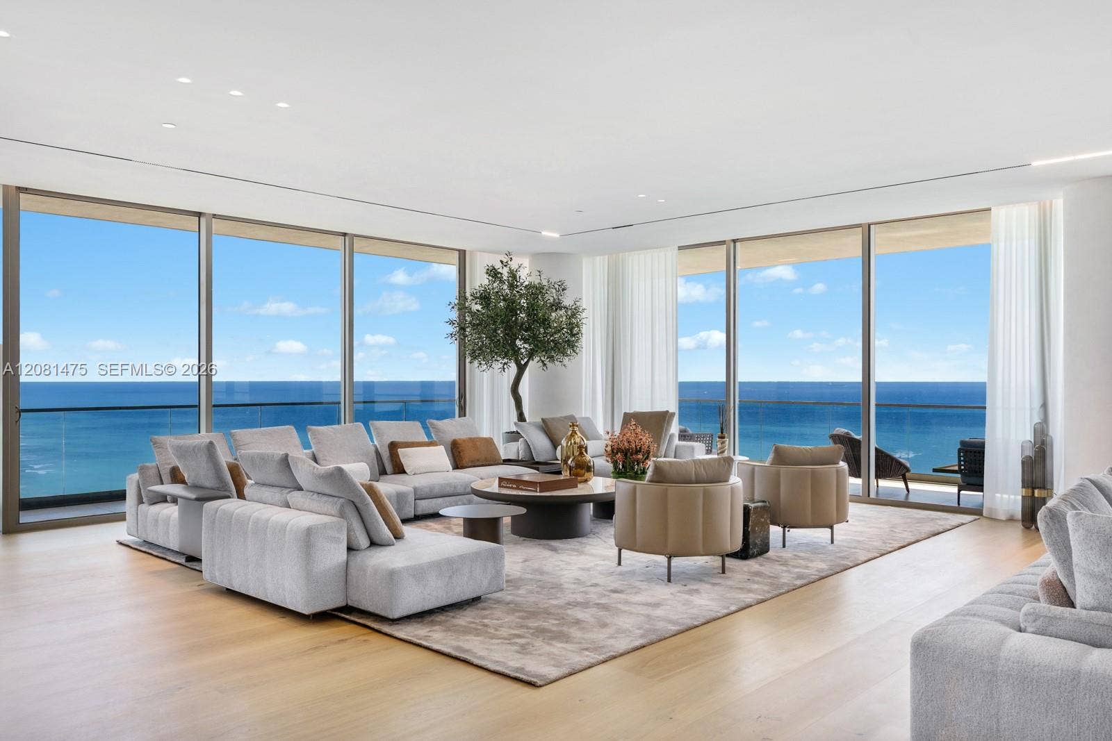 10203 Collins Avenue, #LPH 2701, Bal Harbour, FL 33154 Photo 3