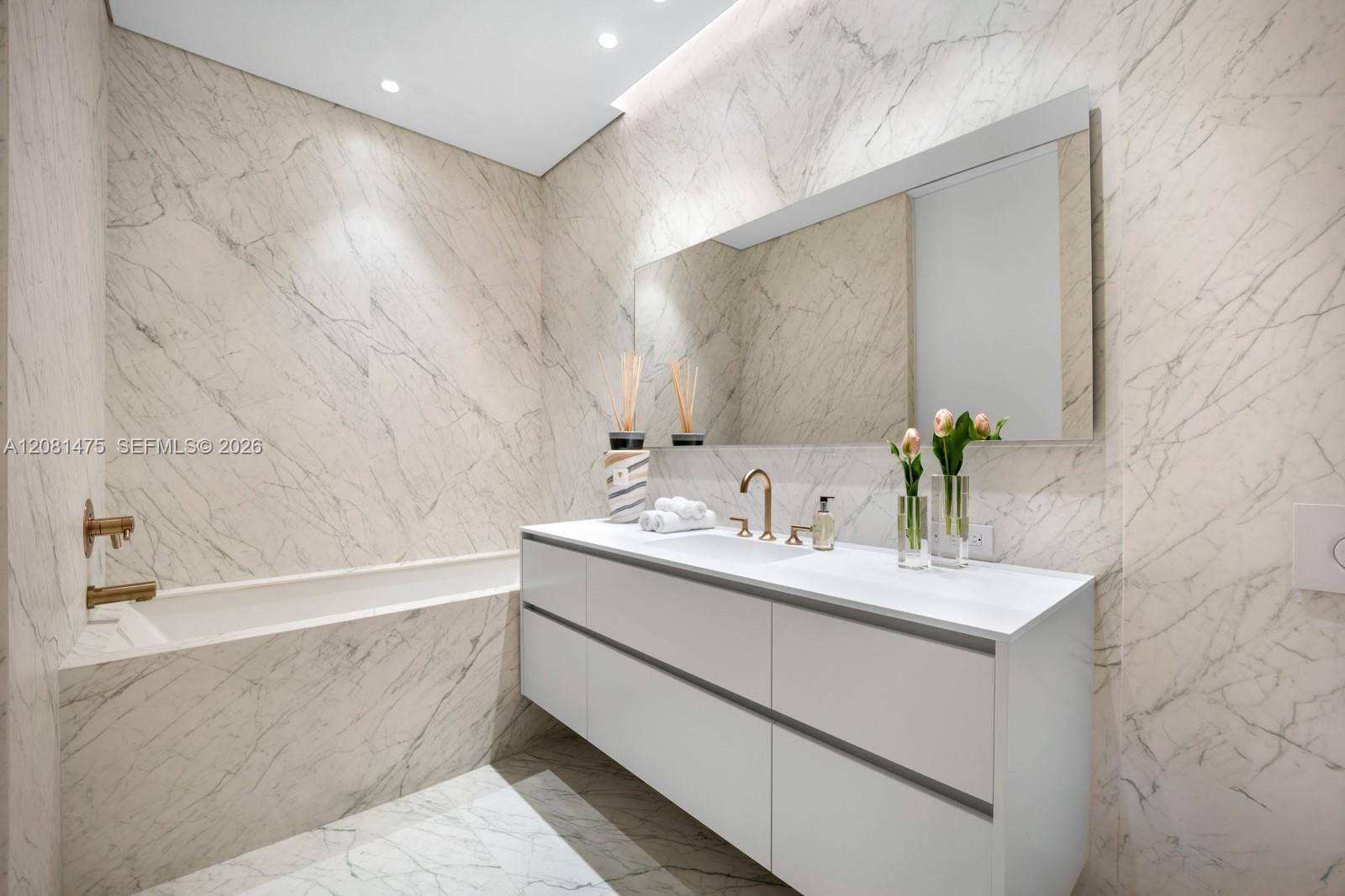 10203 Collins Avenue, #LPH 2701, Bal Harbour, FL 33154 Photo 21