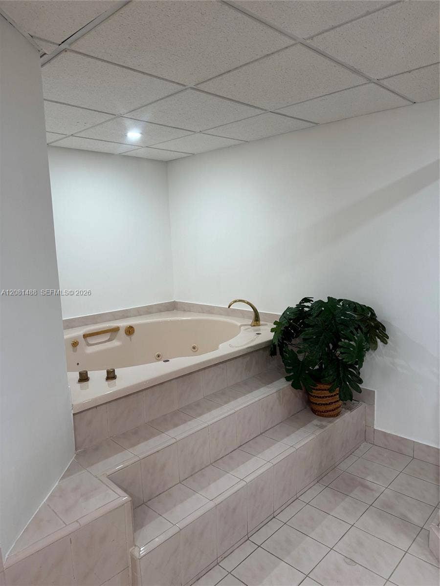 8877 Collins Avenue, #708, Surfside, Surfside, FL 33154 WITH JACUZZI