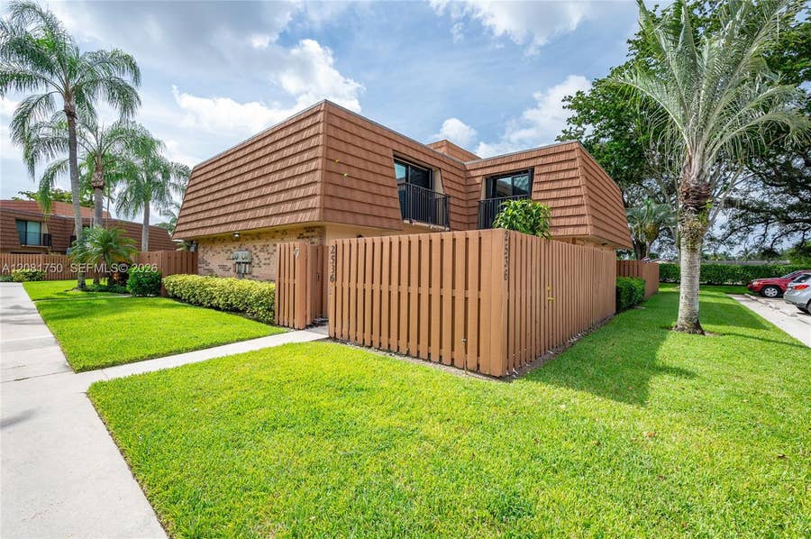Property photo for 2536 Camelot Court, #2536, Cooper City, FL