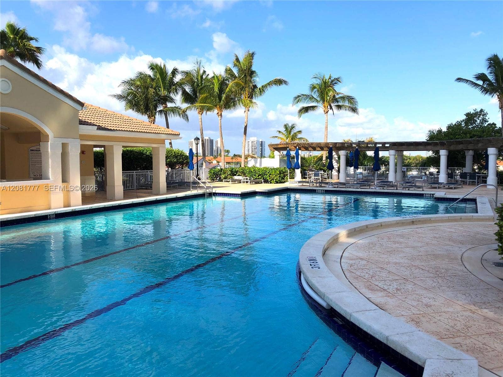 21200 NE Point Place, #1404, Aventura, FL 33180 South Pool
