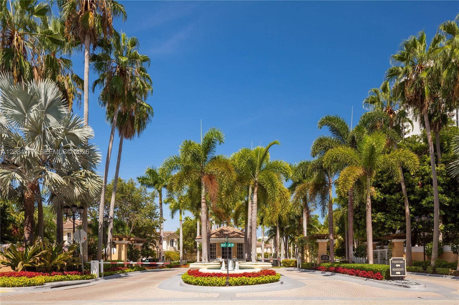 21200 NE Point Place, #1404, Aventura, FL 33180 Gated entrance