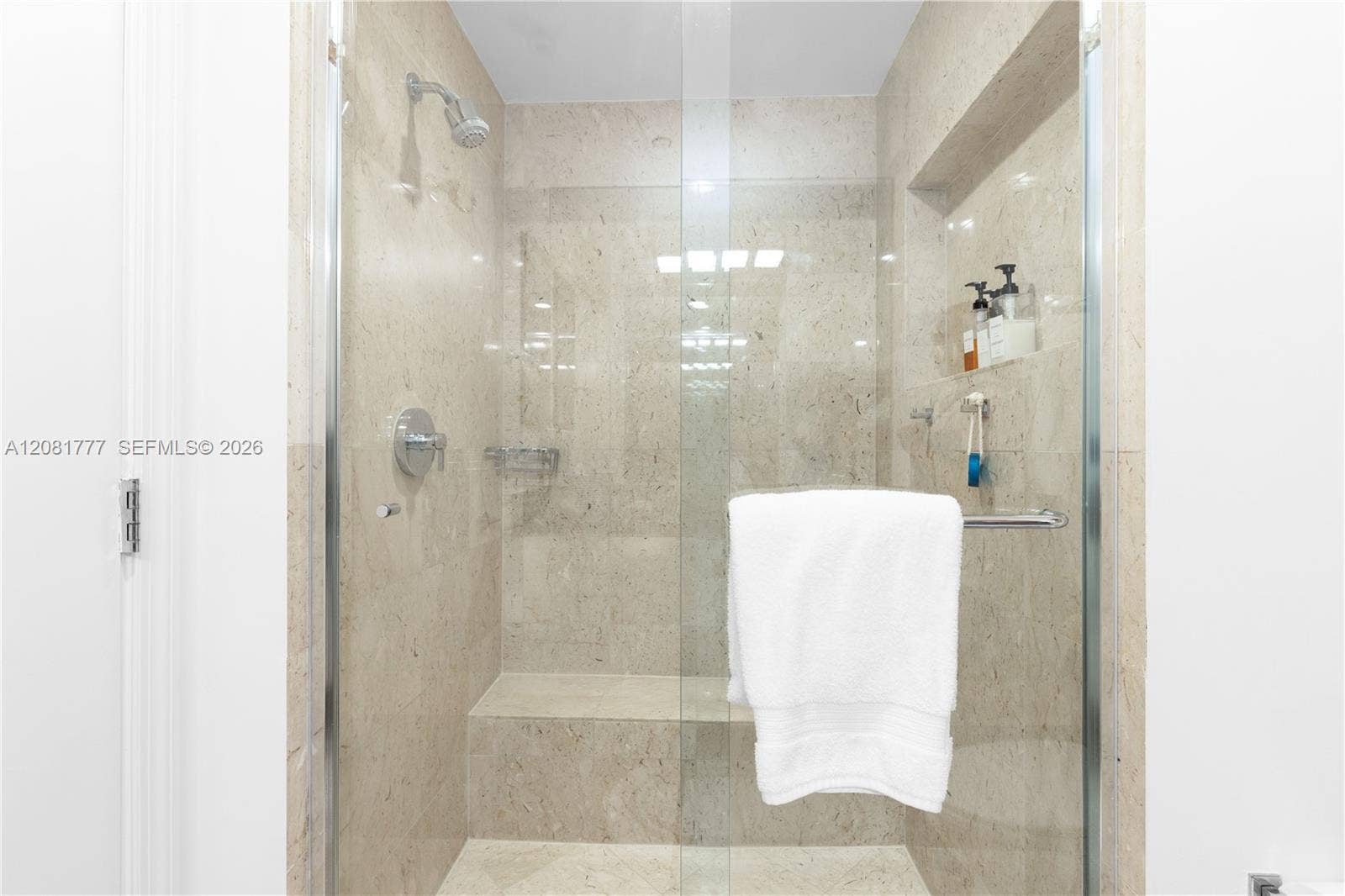 21200 NE Point Place, #1404, Aventura, FL 33180 Room 3 Bathroom