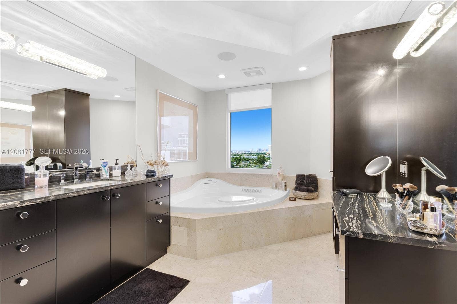 21200 NE Point Place, #1404, Aventura, FL 33180 Photo 31