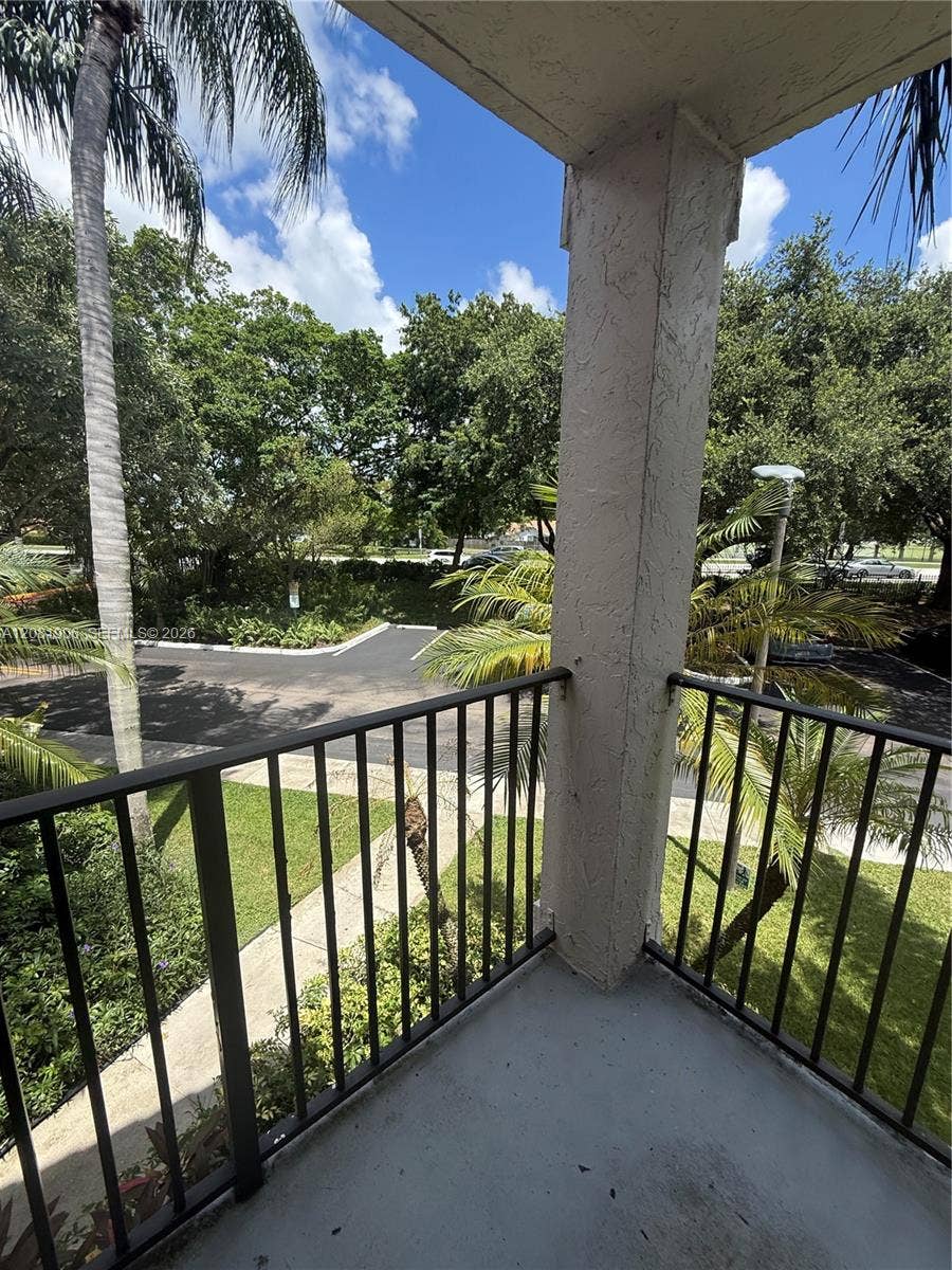 10131 W Sunrise Boulevard, #204, Plantation, Plantation, FL 33322 Photo 10