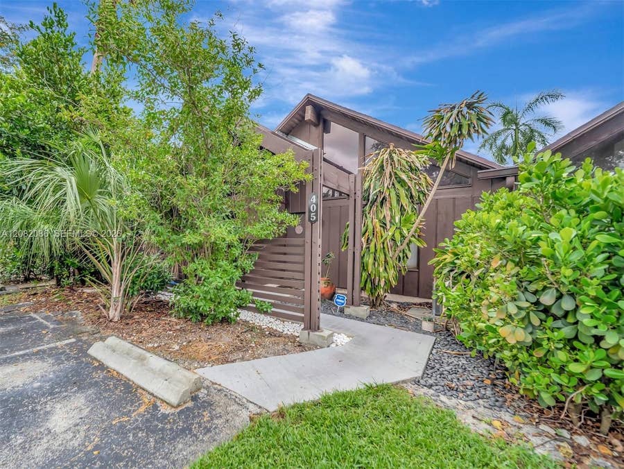 Property photo for 405 N University Drive, #3-12, Plantation, FL