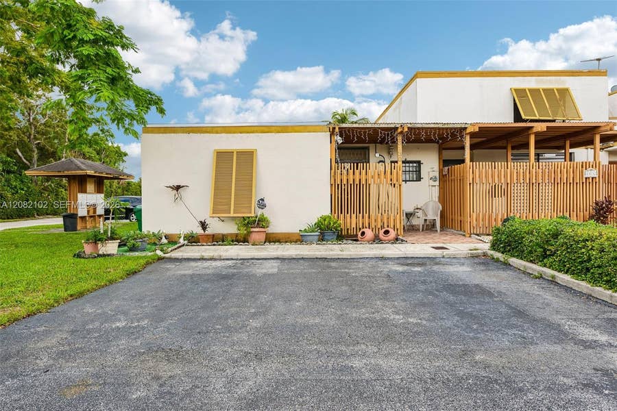 Property photo for 13130 SW 15th Lane, Miami, FL
