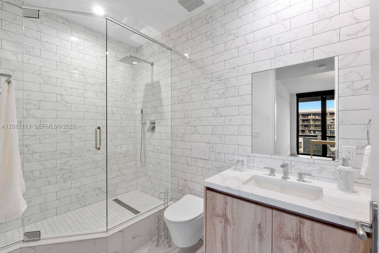 20 Isle Of Venice Drive, #302, Fort Lauderdale, FL 33301 Photo 32