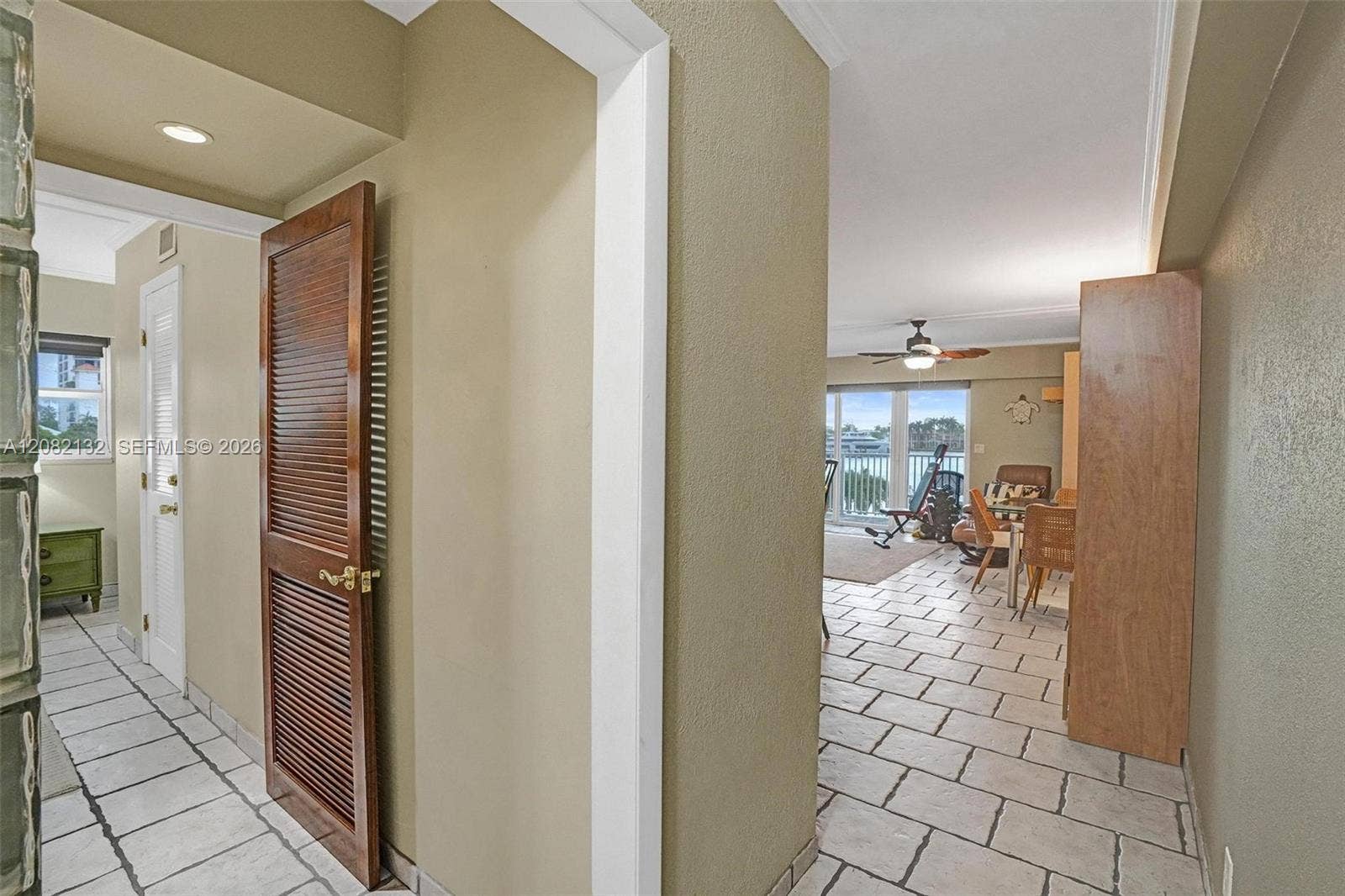 Waterfront views the moment you enter