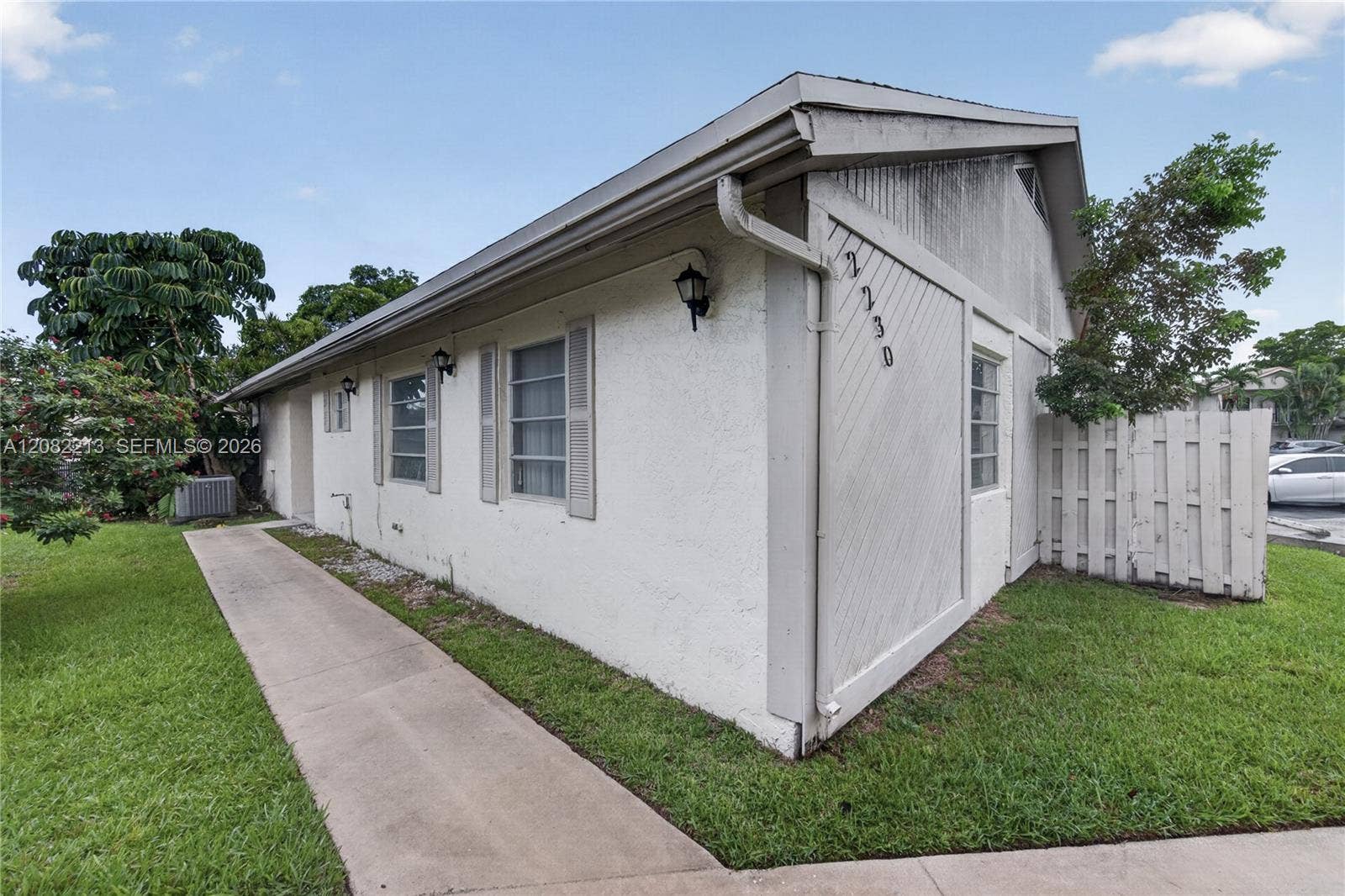 2230 Nova Village Drive, Davie, FL 33317 Photo 37