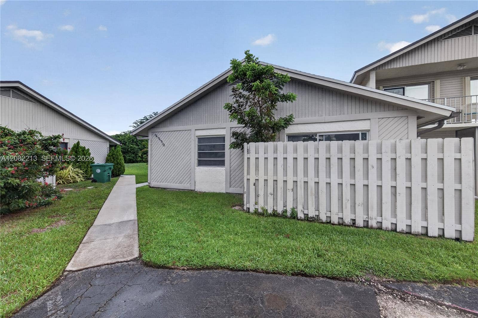 2230 Nova Village Drive, Davie, FL 33317 Photo 1