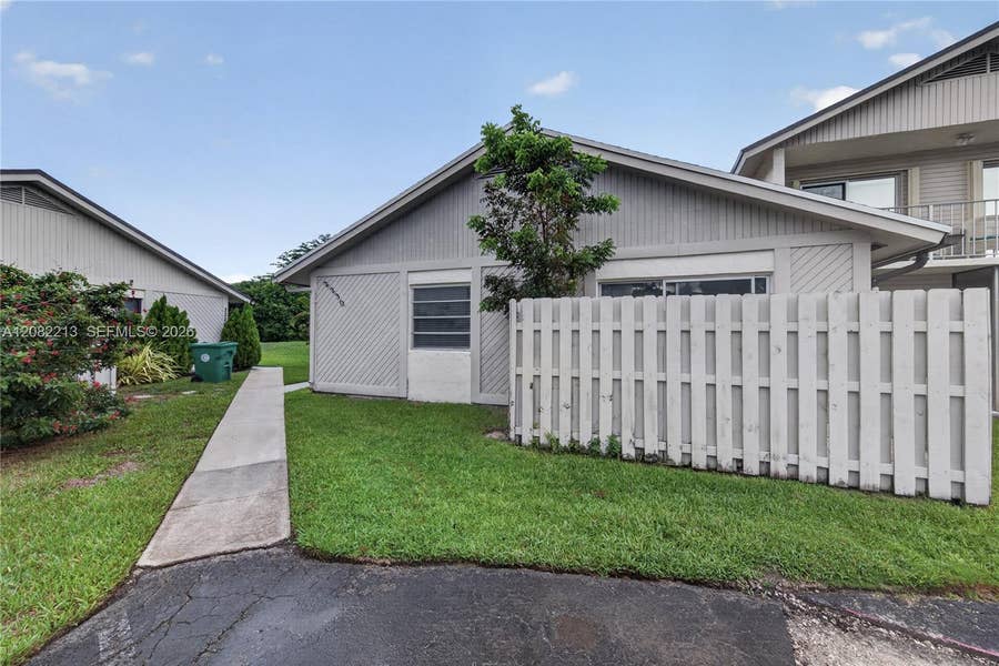 Property photo for 2230 Nova Village Drive, Davie, FL
