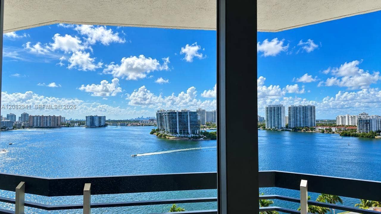 19101 Mystic Pointe Drive, #1704, Aventura, FL 33180 Photo 2