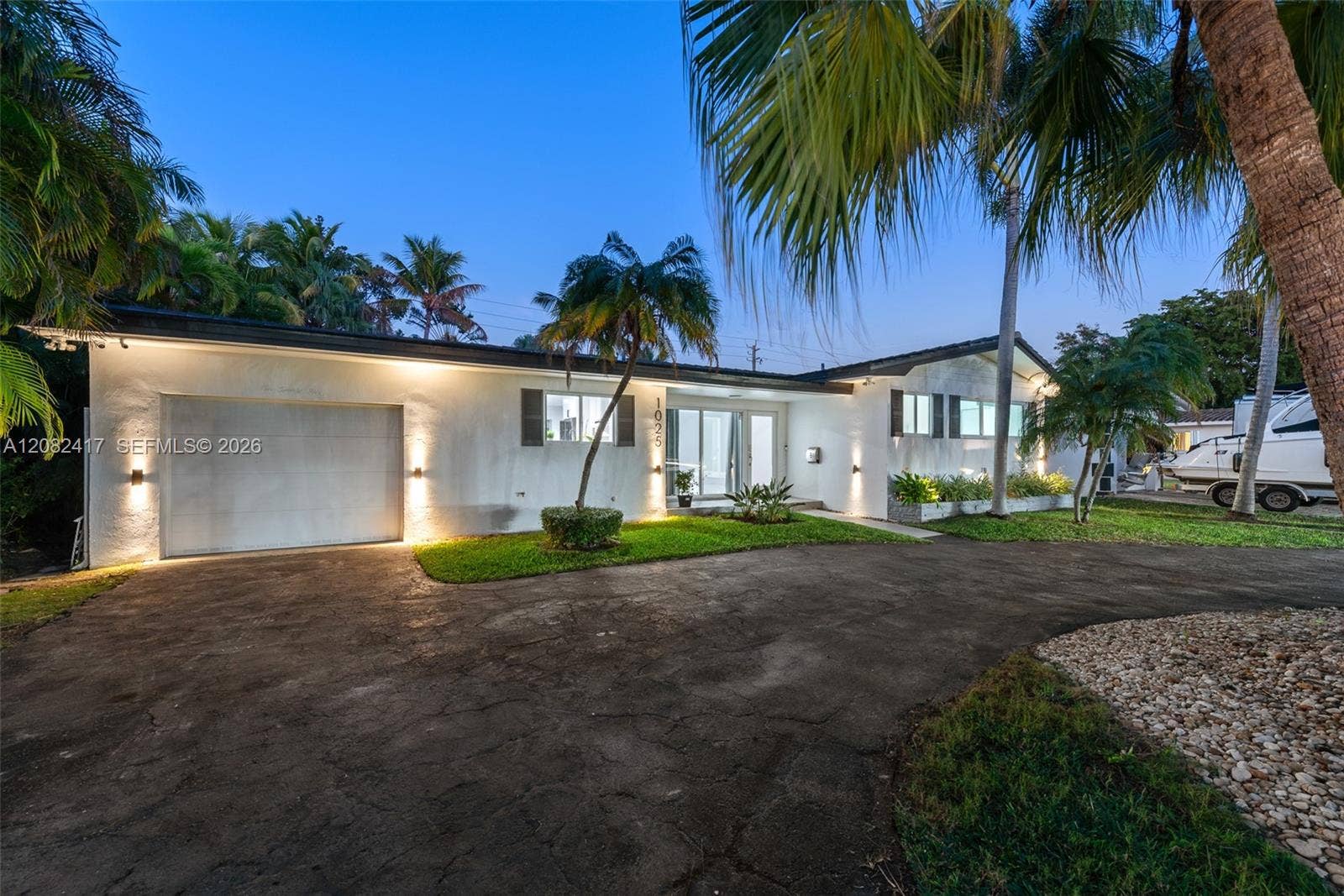 1025 Washington Street, Hollywood, FL 33019 Photo 3