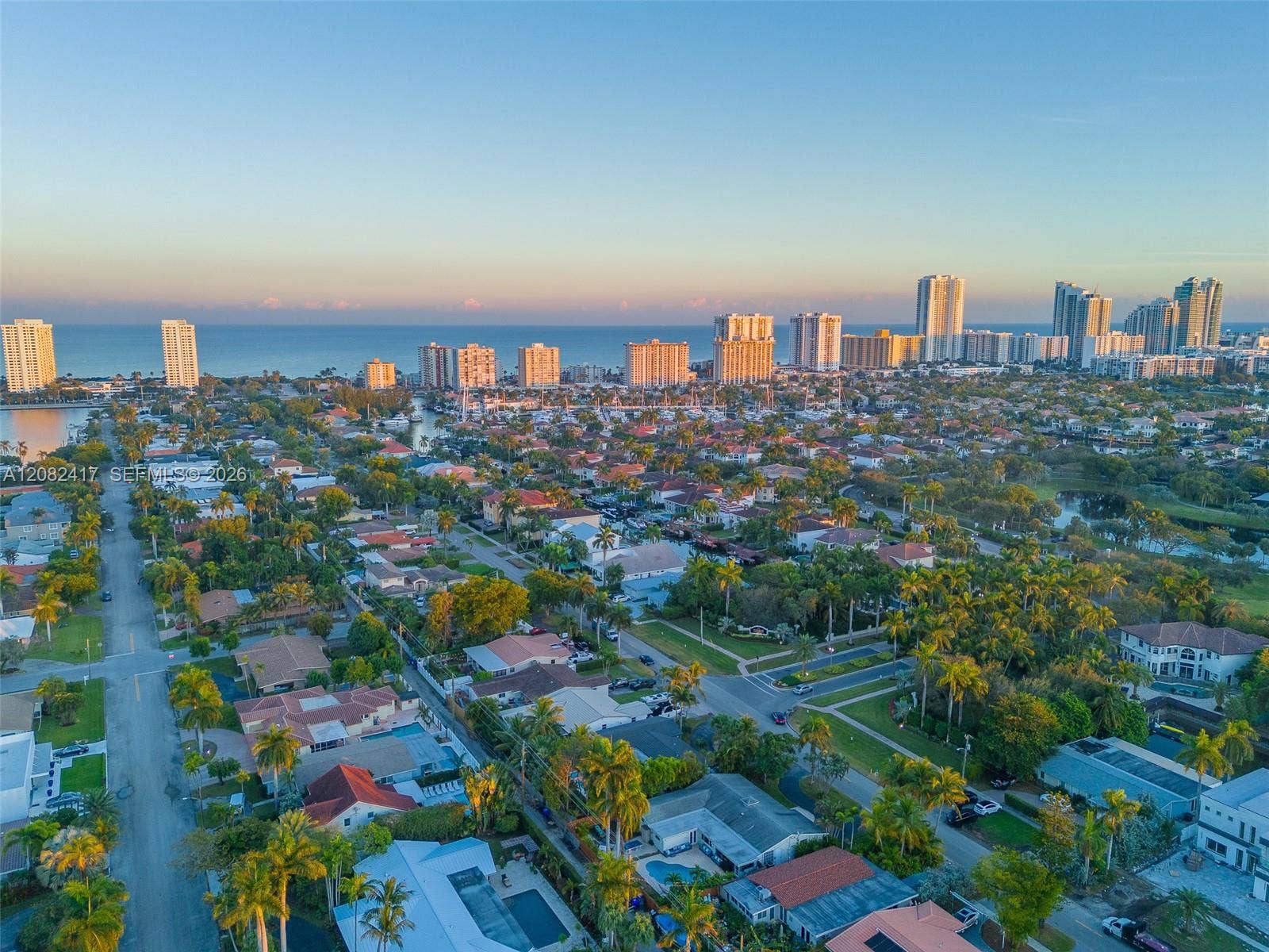 1025 Washington Street, Hollywood, FL 33019 Photo 2