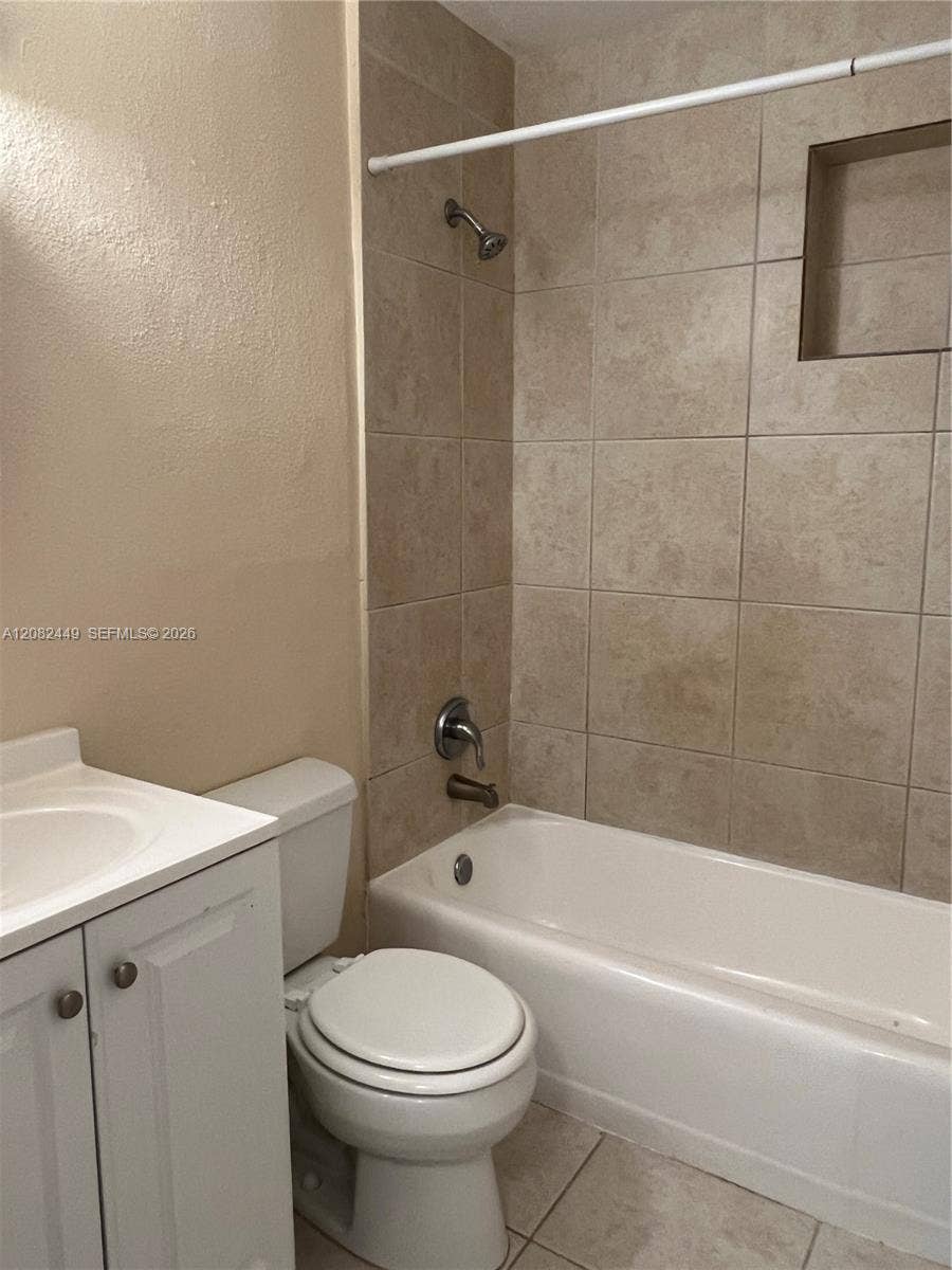 6241 SW 38th Court, Davie, Davie, FL 33314 Photo 7