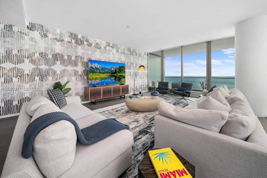 Property photo for 2000 S Ocean Drive, #31B, Hallandale Beach, FL