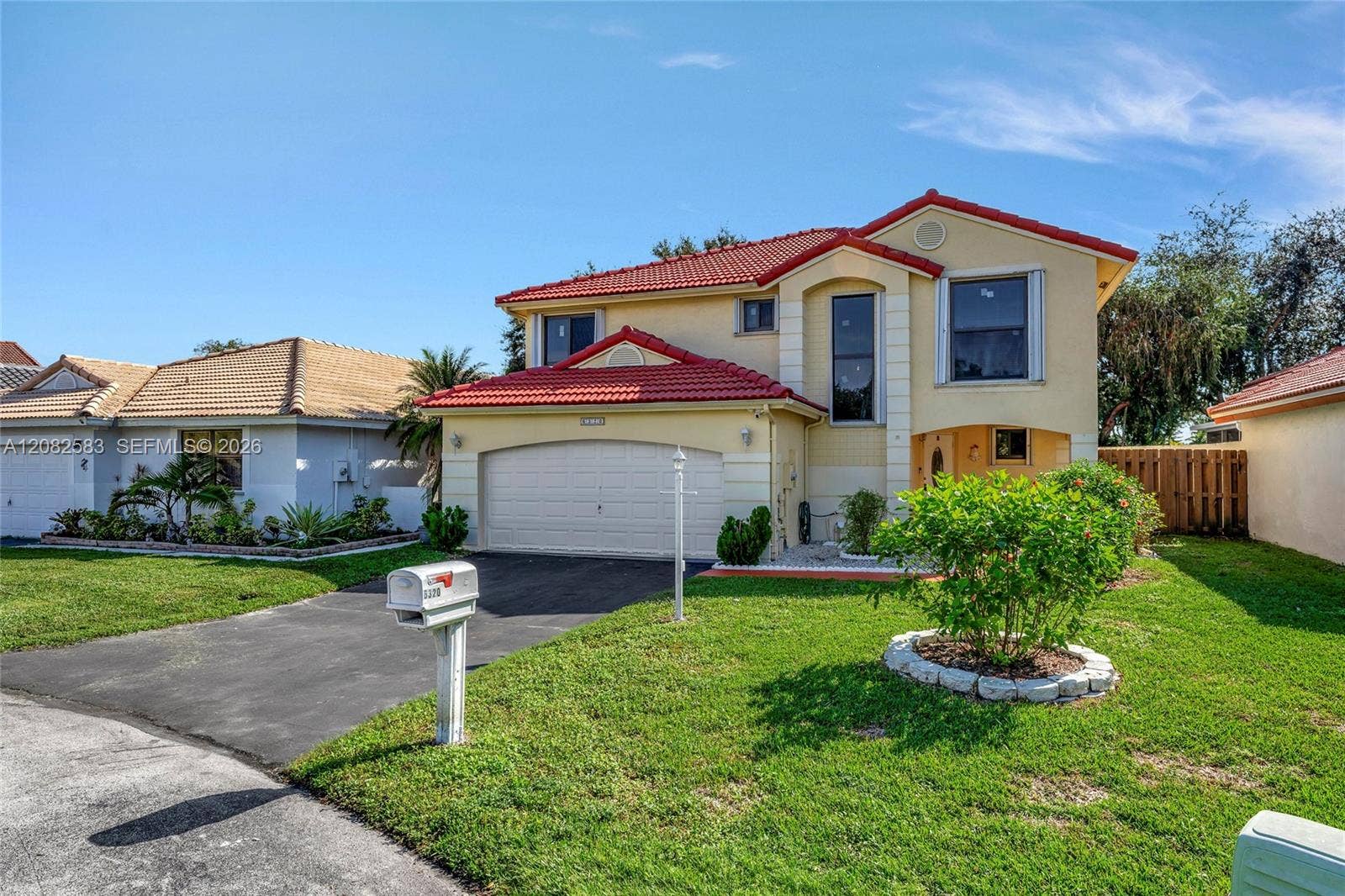 6320 Plymouth Lane, Davie, Davie, FL 33331 Photo 2
