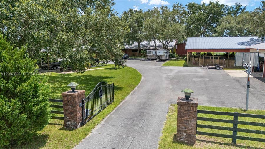 Property photo for 18800 SE 47th Place, Ocala, FL