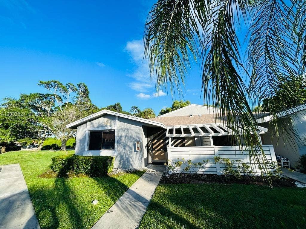 611 Racquet Club Road, #1, Weston, FL 33326 Photo 2