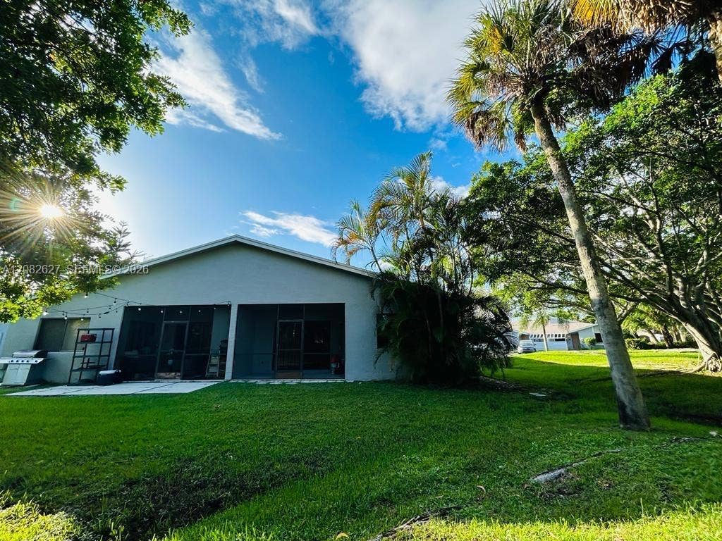 611 Racquet Club Road, #1, Weston, FL 33326 Photo 4
