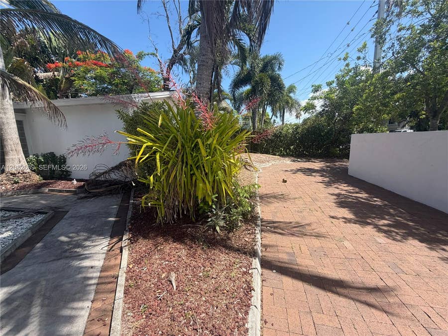 Property photo for 1524 NE 18th Avenue, Fort Lauderdale, FL