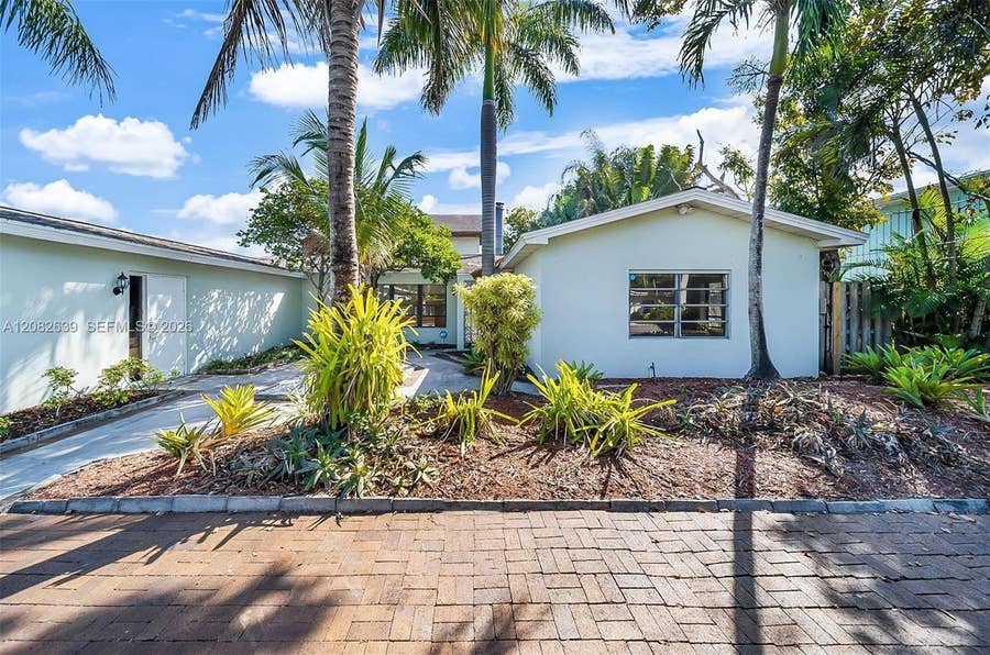 Property photo for 1524 NE 18th Avenue, Fort Lauderdale, FL