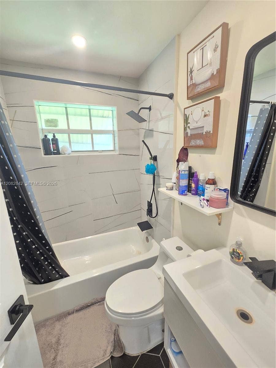 203 NE 2nd Avenue, #203, Dania, Dania Beach, FL 33004 Photo 19