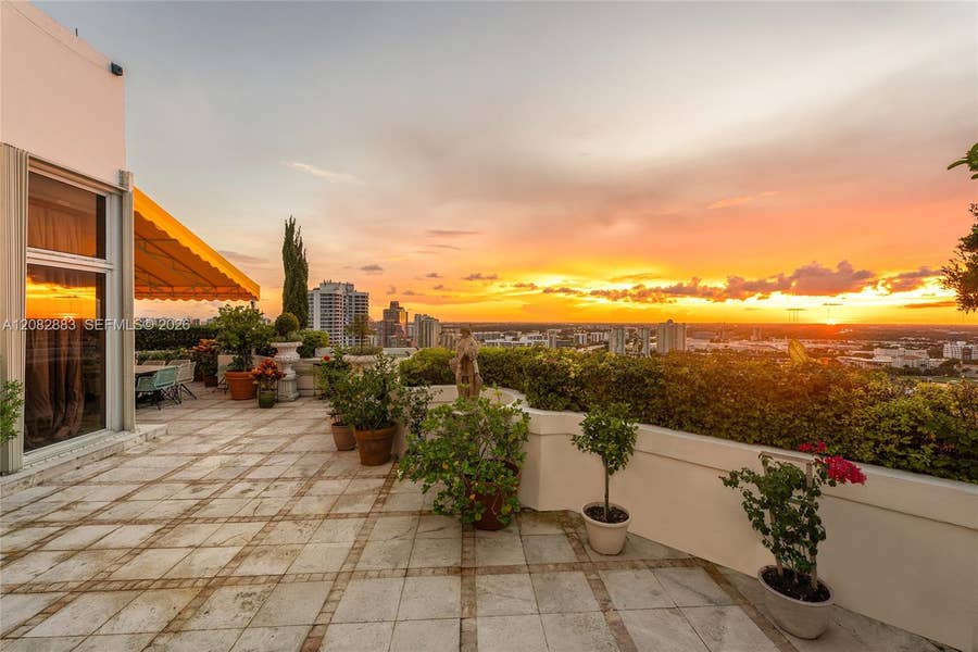 Property photo for 19500 Turnberry Way, #TOW-DE, Aventura, FL