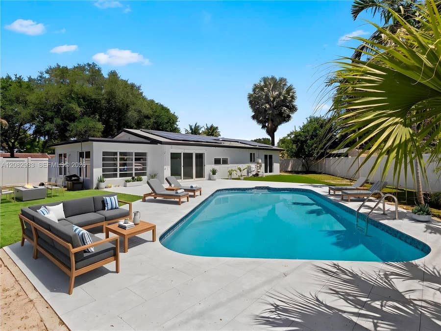 Property photo for 421 S 56th Terrace, Hollywood, FL