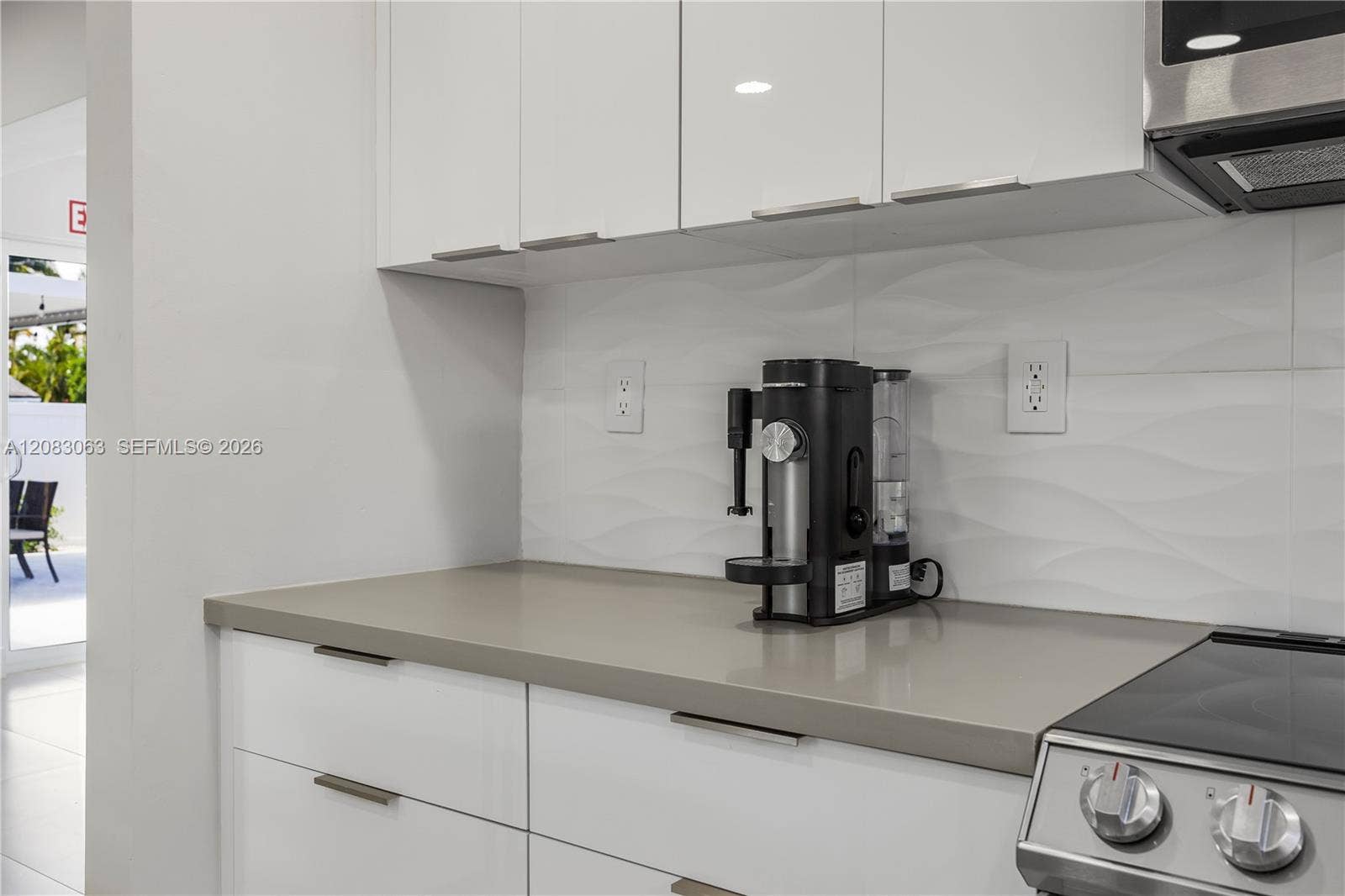1104 N 13th Terrace, Hollywood, FL 33019 Photo 12