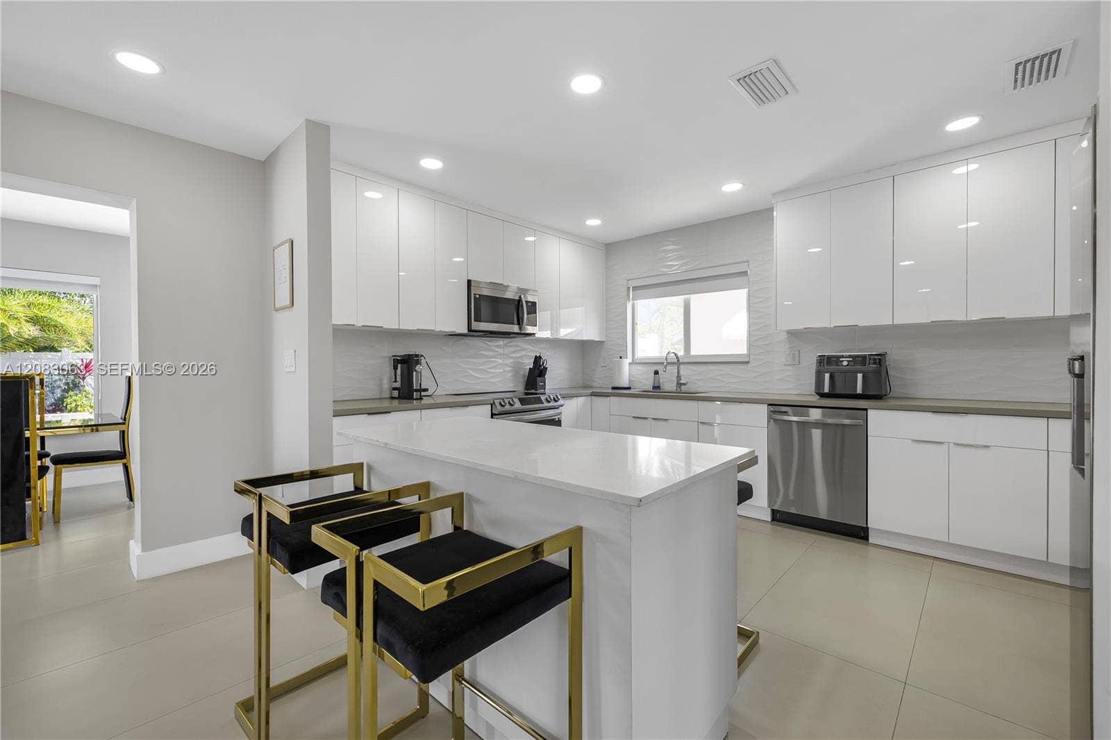 1104 N 13th Terrace, Hollywood, FL 33019 Photo 9
