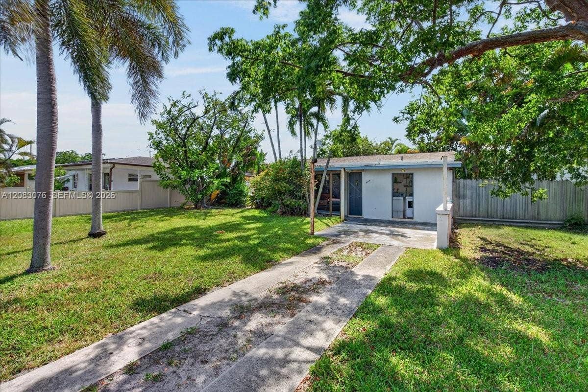 5619 NE 6th Avenue, Oakland Park, FL 33334 Photo 5