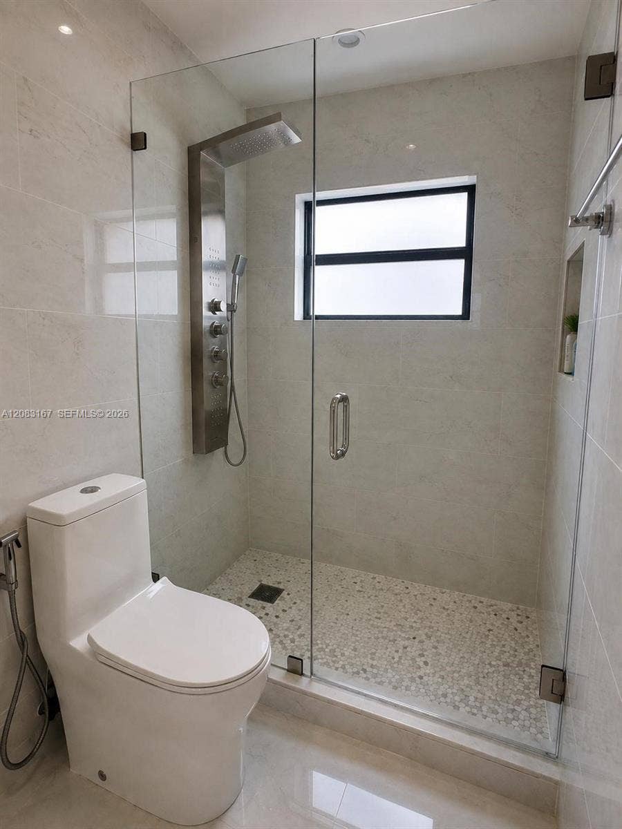 9069 NW 193rd Street, Hialeah, FL 33018 Photo 11
