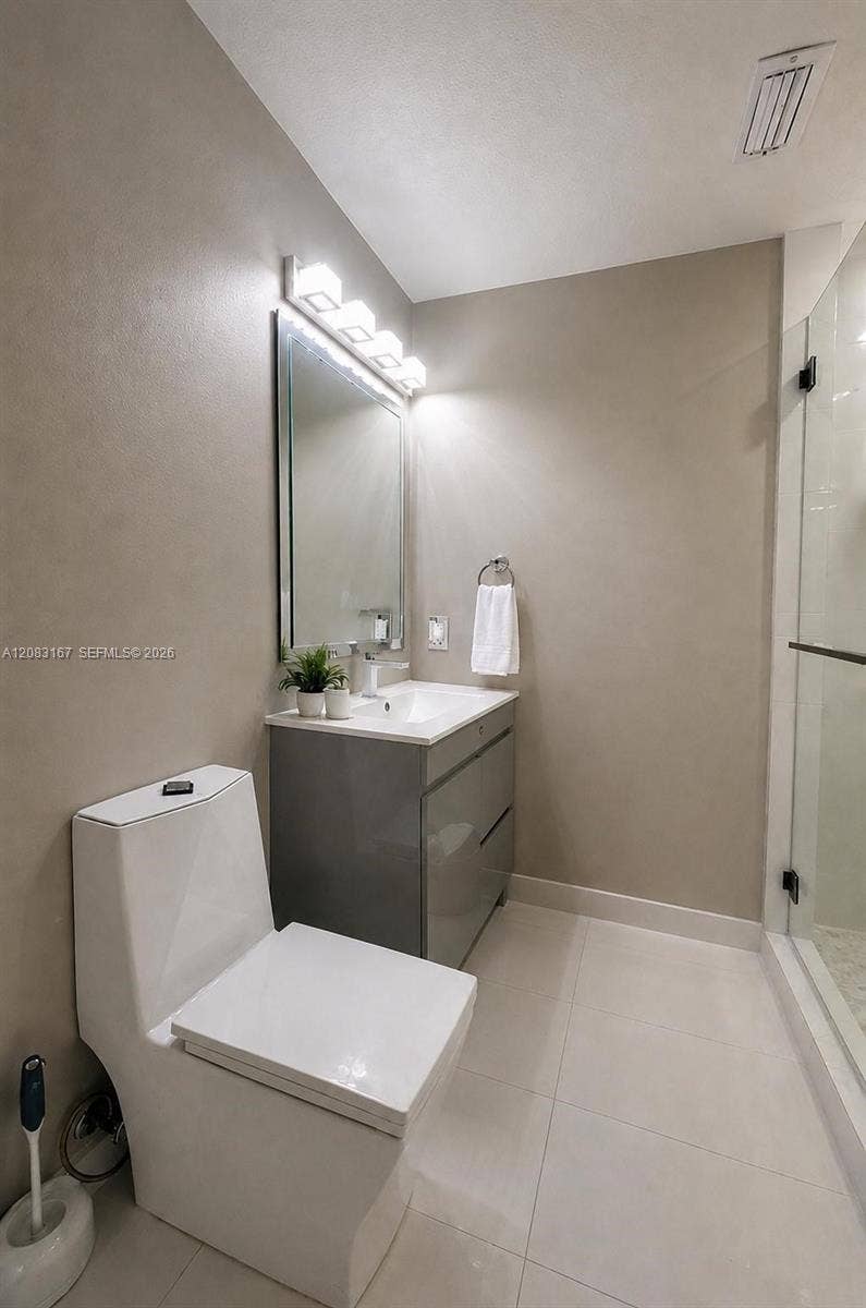 9069 NW 193rd Street, Hialeah, FL 33018 Photo 6