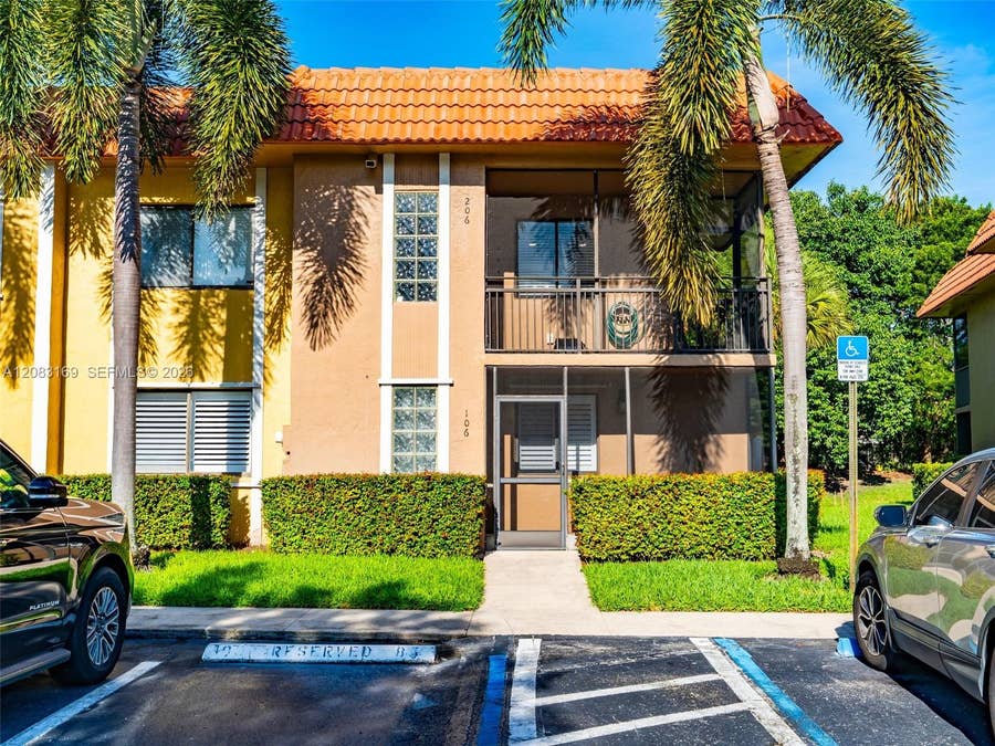 Property photo for 435 Lakeview Drive, #106, Weston, FL