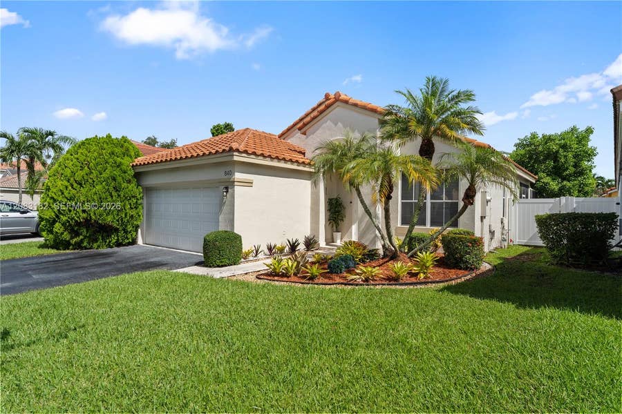 Property photo for 840 Falling Water Road, #840, Weston, FL