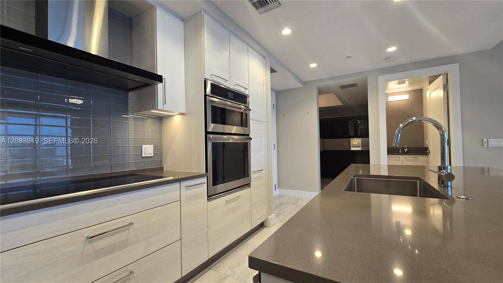 100 E Las Olas Boulevard, #2202, Fort Lauderdale, FL 33301 Photo 7