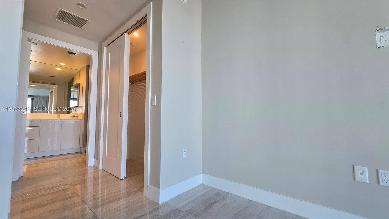 100 E Las Olas Boulevard, #2202, Fort Lauderdale, FL 33301 Photo 16