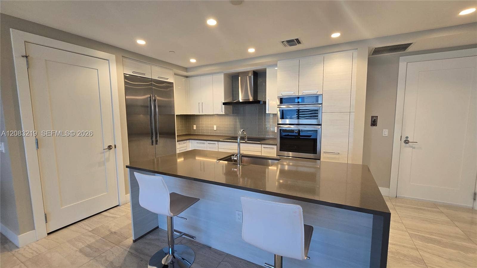 100 E Las Olas Boulevard, #2202, Fort Lauderdale, FL 33301 Photo 3