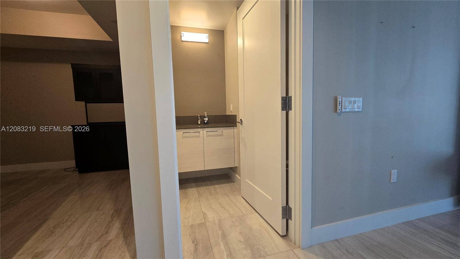 100 E Las Olas Boulevard, #2202, Fort Lauderdale, FL 33301 Photo 28