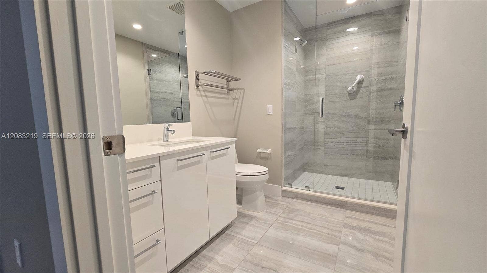 100 E Las Olas Boulevard, #2202, Fort Lauderdale, FL 33301 Photo 27