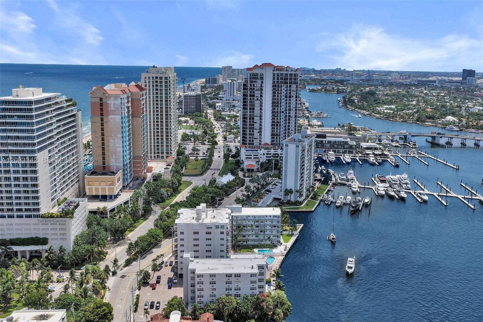 95 N Birch Road, #301, Fort Lauderdale, Fort Lauderdale, FL 33304 Nearby jet ski rentals available for Intracoastal tours