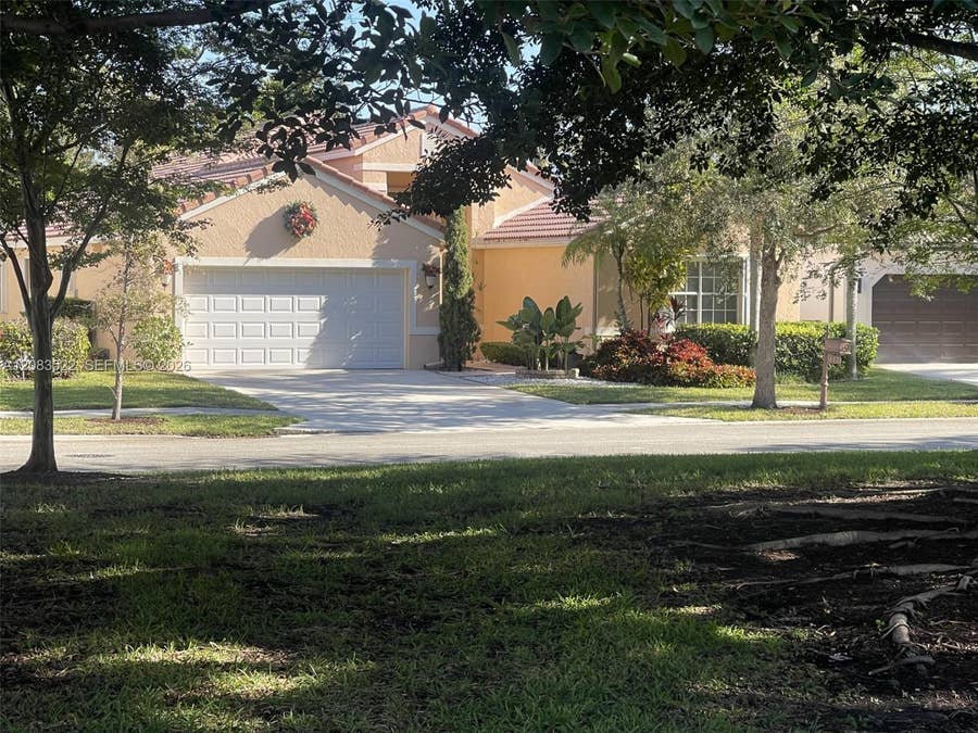 Property photo for 412 Cameron Drive, Weston, FL