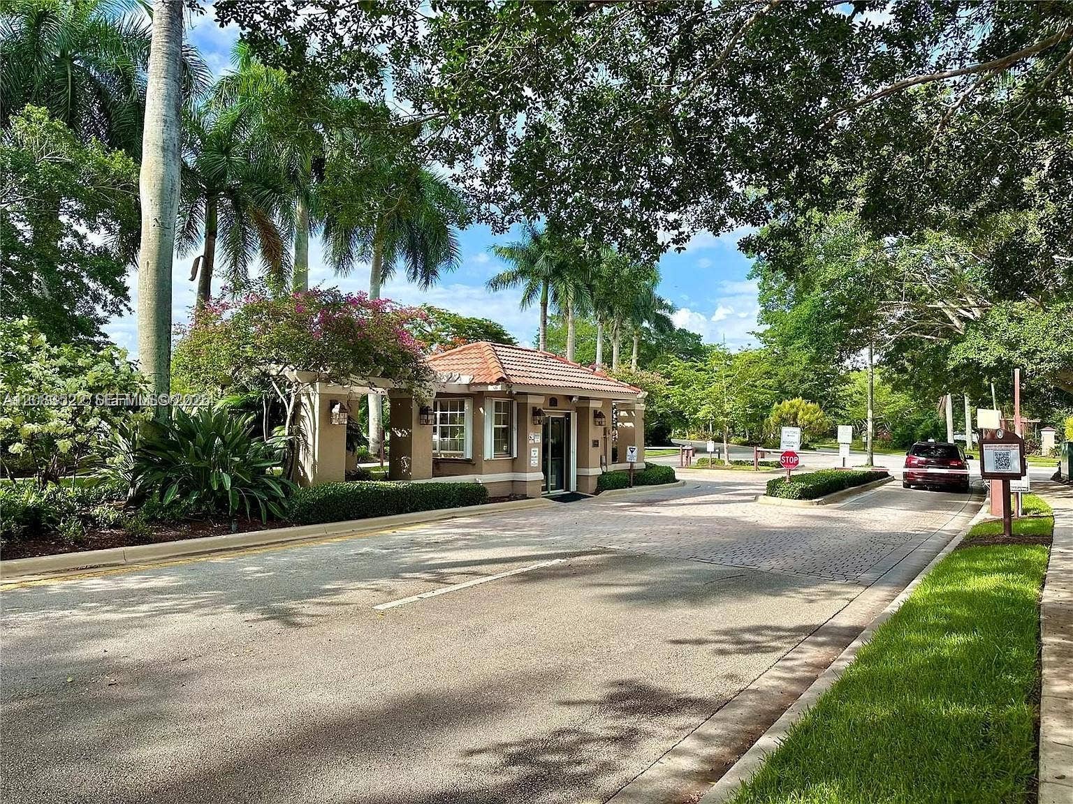 412 Cameron Drive, Weston, FL 33326 Photo 19